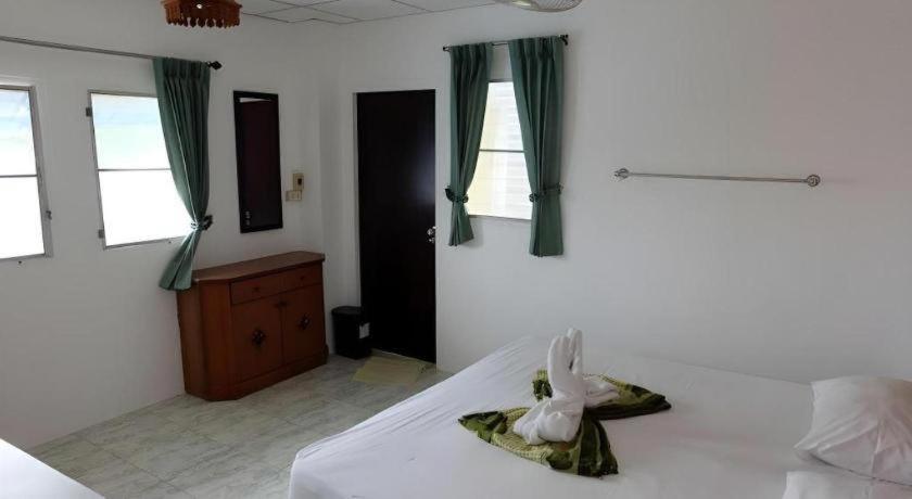 Hotel Sananwan Palace 2*
