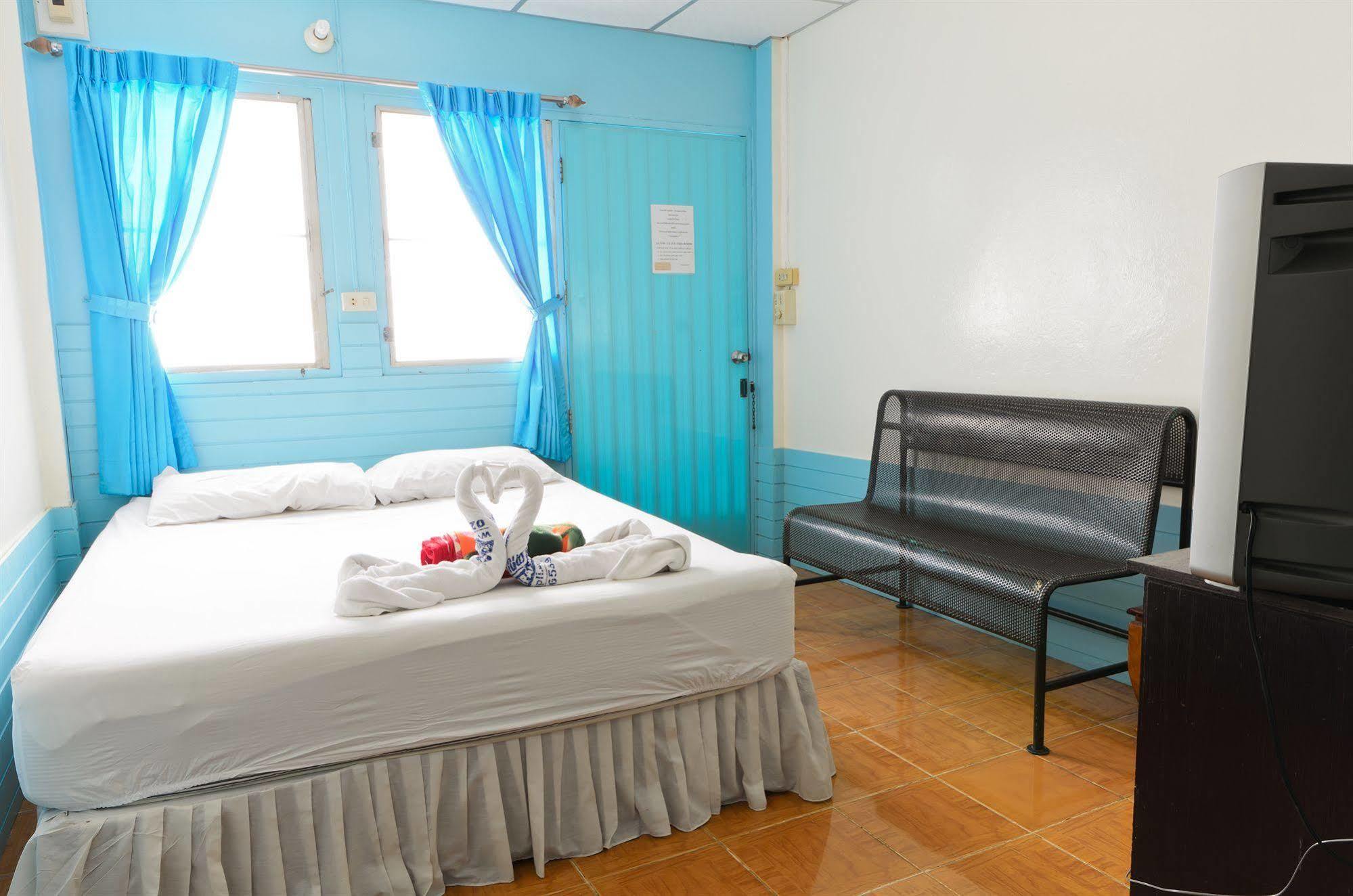 Hotel Sananwan Palace