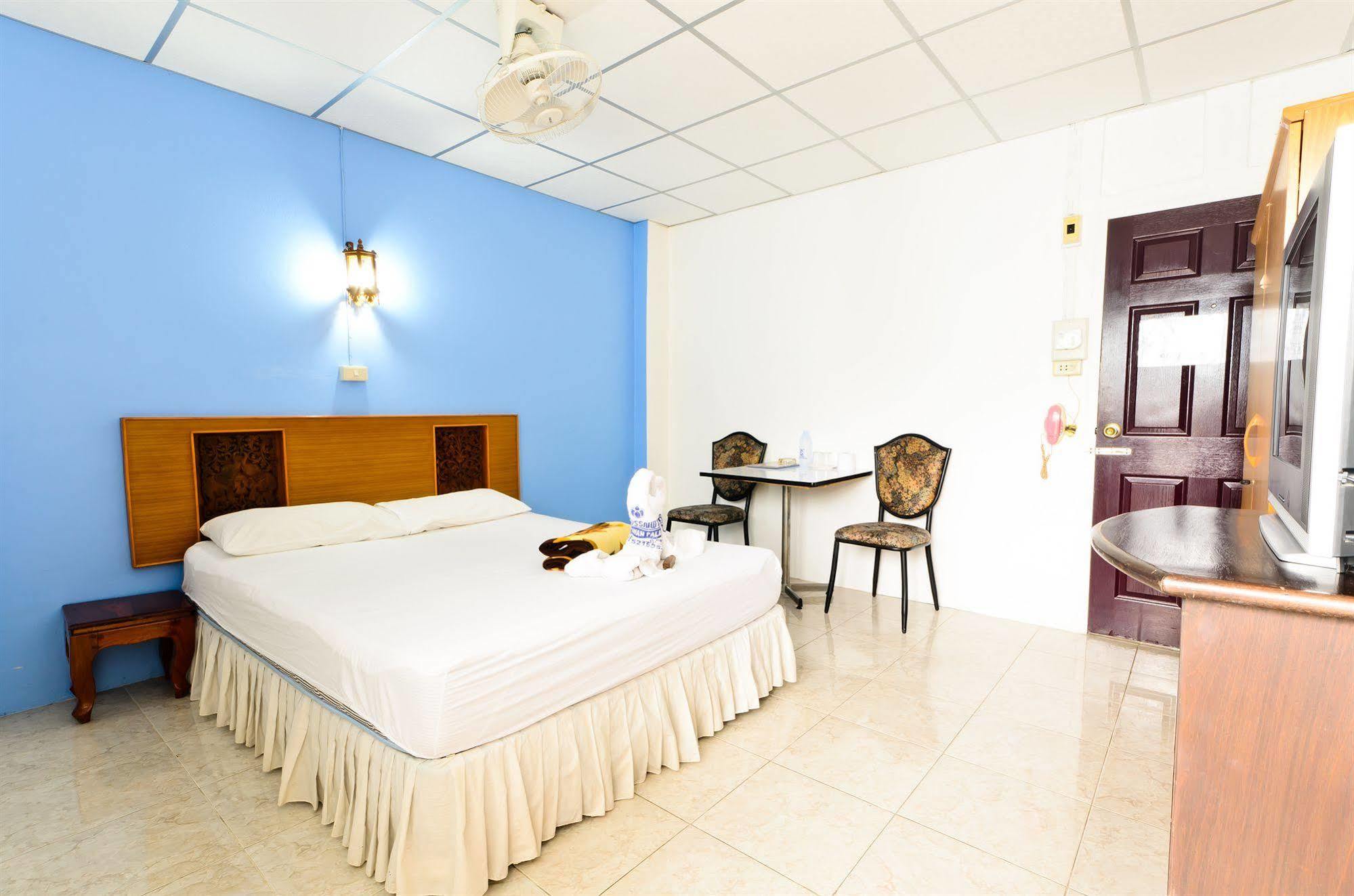 Hotel Sananwan Palace